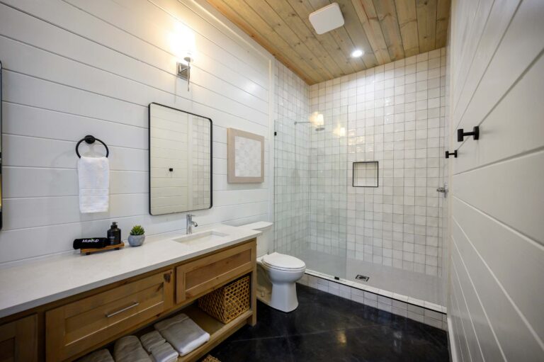 Modern bathroom with spacious shower—ideal for a large family vacation