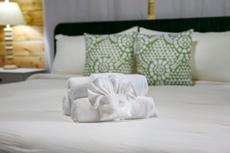 Fresh towels at Splish Splash cabin, perfect for family vacation ideas, river activities, and ways to experience nature.